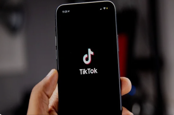 Trump Sebut Produk Elektronik China Lebih Mengancam Daripada TikTok